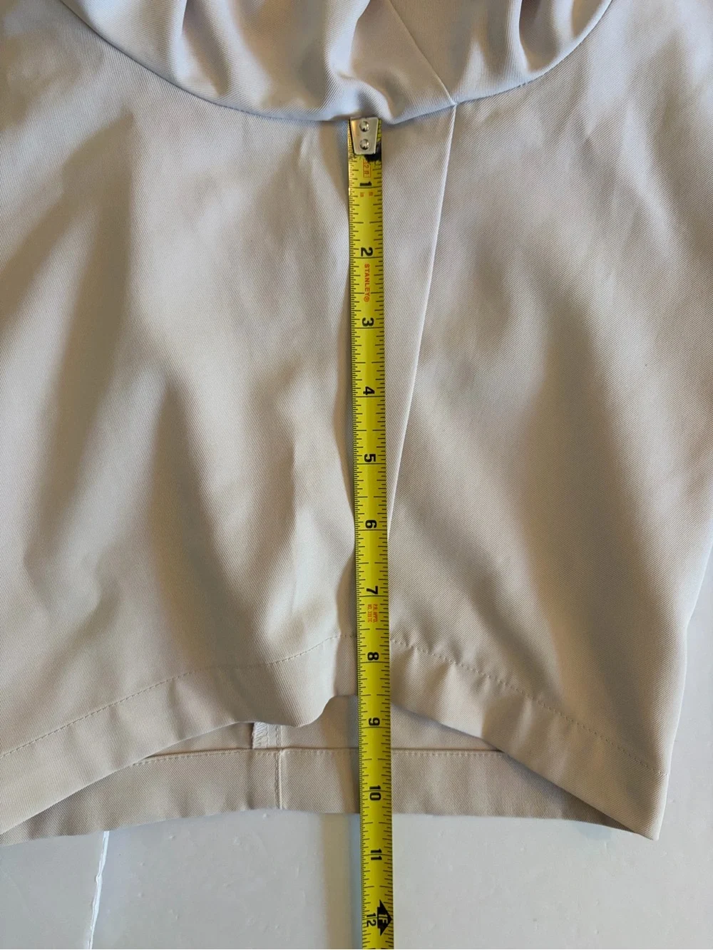 Peter Millar Crown Sport Men's Beige Chino Shorts Flat Front w/ Pockets